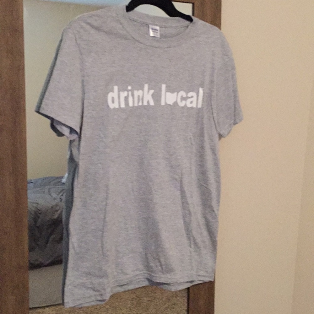 Drink Local tee. Ohio. Men’s M.